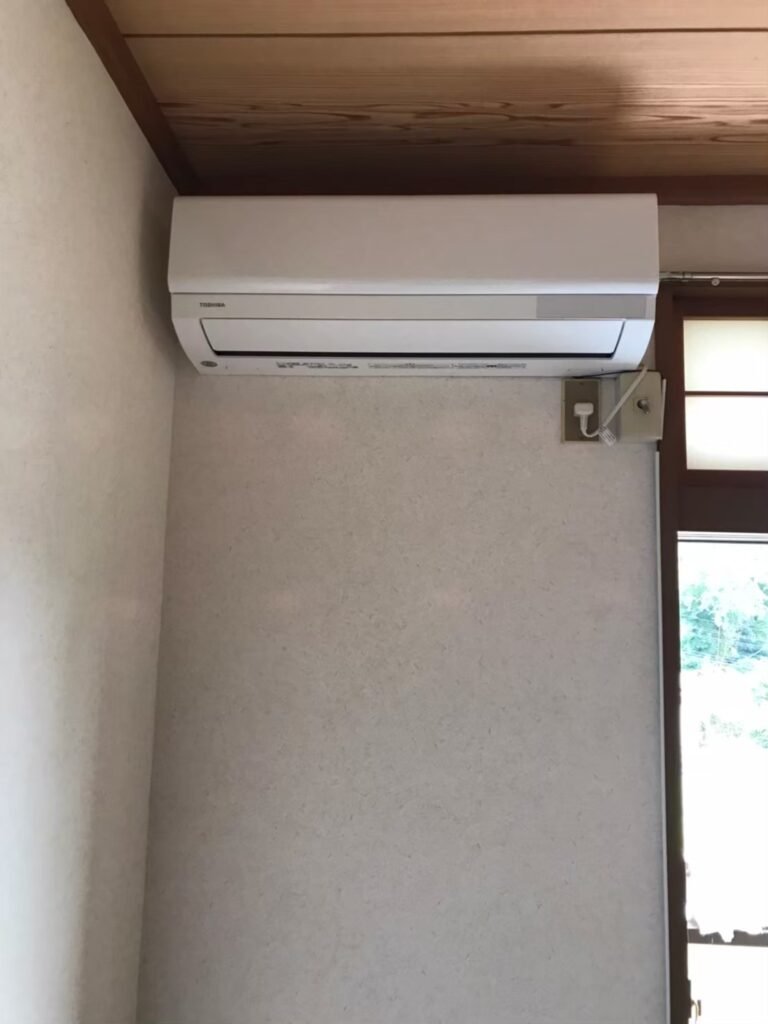 千葉の家庭用エアコンの取付け取り外しは弊社千葉・東京エアコン取付けセンターにお任せください。9月23日は取外しの施工実績です。
