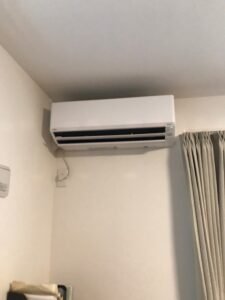千葉の家庭用エアコンの取付け取り外しは 弊社千葉・東京エアコン取付けセンターにお任せください。 10月9日は取付けの施工実績です。