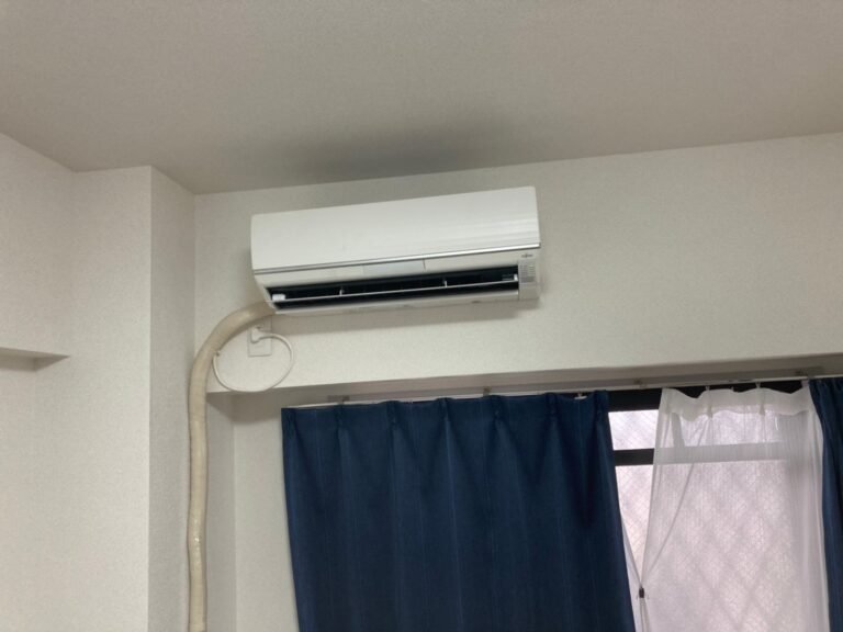 千葉の家庭用エアコンの取付け取り外しは弊社千葉・東京エアコン取付けセンターにお任せください。10月12日は取外し移設の施工実績です。