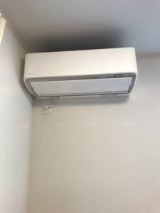 千葉の家庭用エアコンの取付け取り外しは弊社千葉・東京エアコン取付けセンターにお任せください。10月18日は取付／取外の施工実績です。