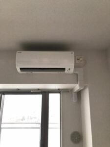 千葉の家庭用エアコンの取付け取り外しは弊社千葉・東京エアコン取付けセンターにお任せください。11月26日は取付けの施工実績です。