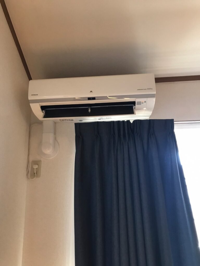 千葉の家庭用エアコンの取付け取り外しは弊社千葉・東京エアコン取付けセンターにお任せください。11月19日は取付けの施工実績です。