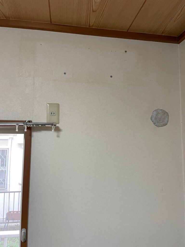 千葉の家庭用エアコンの取付け取り外しは弊社千葉・東京エアコン取付けセンターにお任せください。11月21日は取り外しの施工実績です。