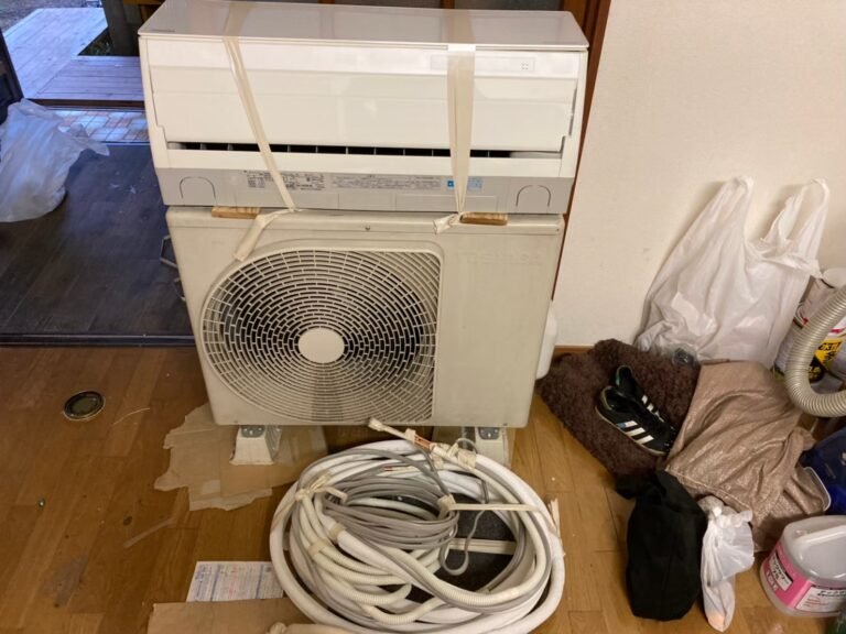 千葉の家庭用エアコンの取付け取り外しは弊社千葉・東京エアコン取付けセンターにお任せください。11月2日は取外しの施工実績です。