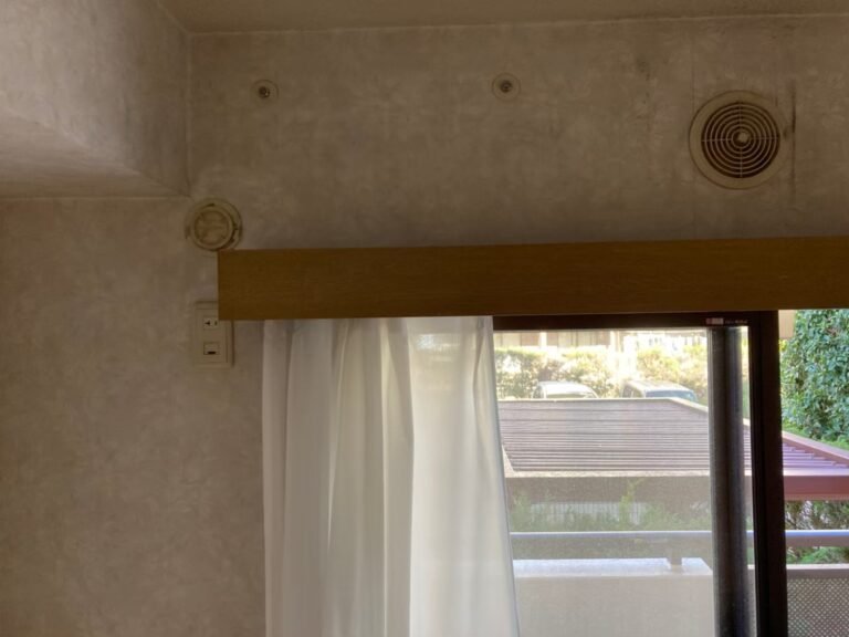 千葉の家庭用エアコンの取付け取り外しは弊社千葉・東京エアコン取付けセンターにお任せください。11月14日は取外しの施工実績です。