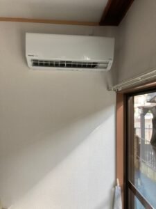 千葉の家庭用エアコンの取付け取り外しは弊社千葉・東京エアコン取付けセンターにお任せください。11月9日は取付けの施工実績です。