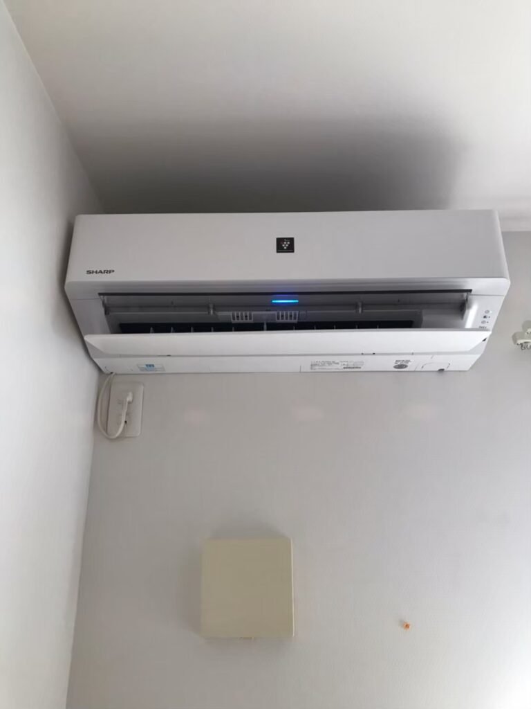 千葉の家庭用エアコンの取付け取り外しは弊社千葉・東京エアコン取付けセンターにお任せください。11月7日は取付け／取外しの施工実績です。