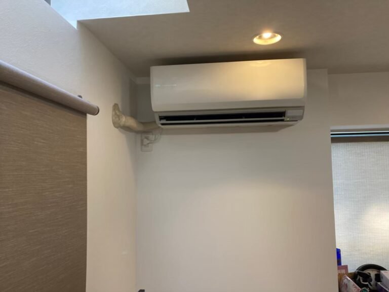 千葉の家庭用エアコンの取付け取り外しは弊社千葉・東京エアコン取付けセンターにお任せください。11月2日は取付／外しの施工実績です。