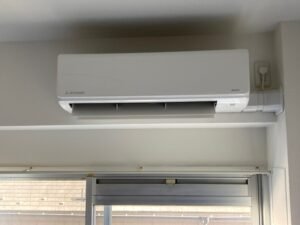 千葉の家庭用エアコンの取付け取り外しは弊社千葉・東京エアコン取付けセンターにお任せください。12月19日は取付けの施工実績です。
