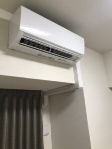 千葉の家庭用エアコンの取付け取り外しは弊社千葉・東京エアコン取付けセンターにお任せください。12月3日は取付けの施工実績です。