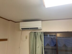 千葉の家庭用エアコンの取付け取り外しは弊社千葉・東京エアコン取付けセンターにお任せください。1月13日は取付けの施工実績です。