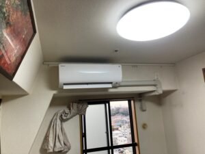 千葉の家庭用エアコンの取付け取り外しは弊社千葉・東京エアコン取付けセンターにお任せください。1月27日は取外し／取付けの施工実績です。