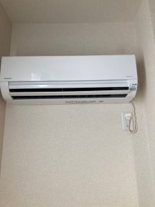 千葉の家庭用エアコンの取付け取り外しは弊社千葉・東京エアコン取付けセンターにお任せください。2月4日は取付けの施工実績です。