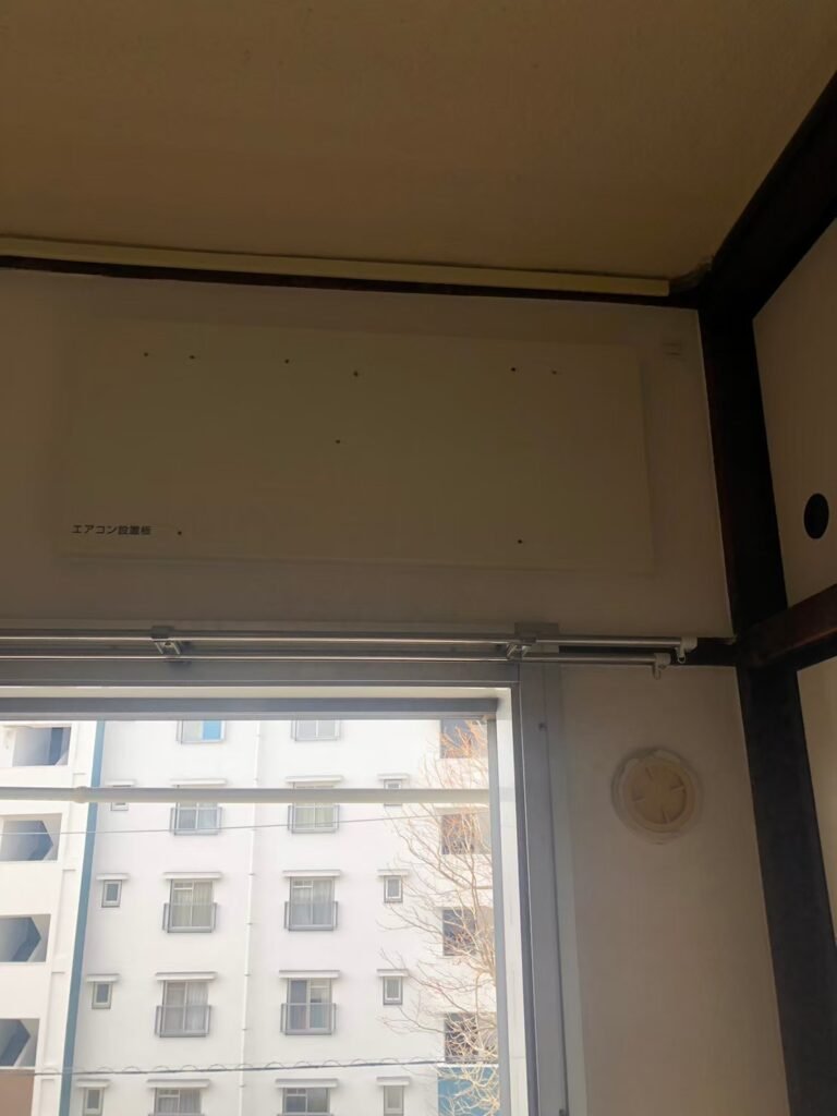 千葉の家庭用エアコンの取付け取り外しは弊社千葉・東京エアコン取付けセンターにお任せください。3月1日は取外しの施工実績です。