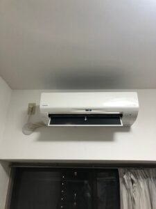 千葉の家庭用エアコンの取付け取り外しは弊社千葉・東京エアコン取付けセンターにお任せください。2月23日は移設の施工実績です。
