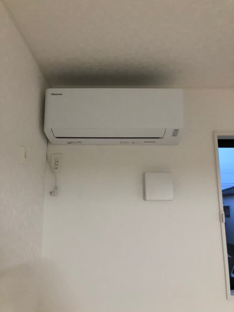 千葉の家庭用エアコンの取付け取り外しは弊社千葉・東京エアコン取付けセンターにお任せください。3月2日は取付けの施工実績です。
