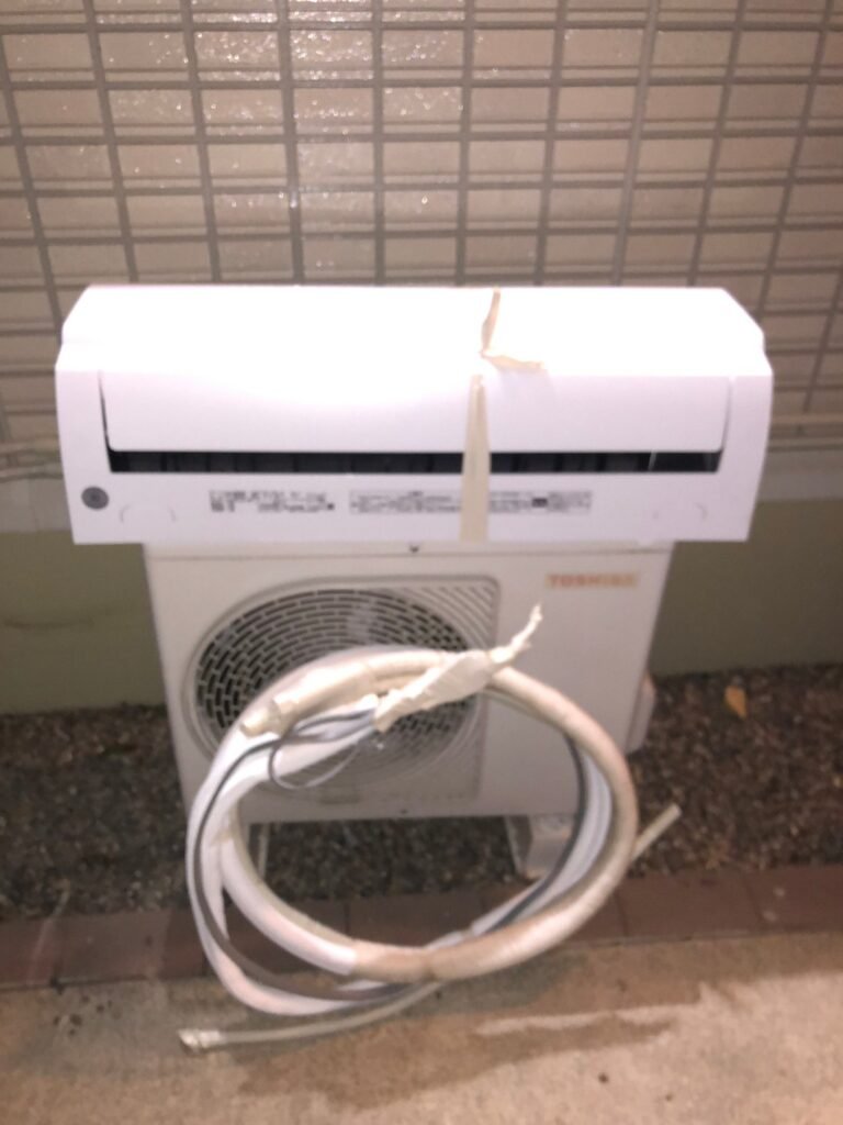 千葉の家庭用エアコンの取付け取り外しは弊社千葉・東京エアコン取付けセンターにお任せください。3月20日は取外しの施工実績です。