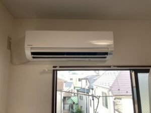 千葉/東京都の家庭用エアコンの取付け取り外しは弊社千葉・東京エアコン取付けセンターにお任せください。7月14日は入れ替えの施工実績です。
