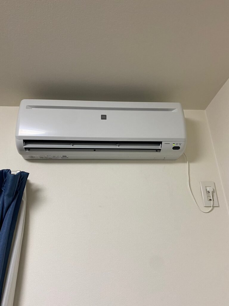 千葉/東京都の家庭用エアコンの取付け取り外しは弊社千葉・東京エアコン取付けセンターにお任せください。7月14日は取付けの施工実績です。
