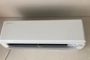 弊社は千葉・東京・埼玉のエリアで、　　　　　　　家庭用壁掛けエアコン『取付け／取外し／移設／クリーニング』　　　　　　　業務用エアコンクリーニング『1方向／4方向』　　　　　　これらを主軸で活動しています。　　　　　　　　　我々はお客様満足度を第一に考え、品質／接遇にこだわって1件1件こなしています。　　　　　　　　　　今回は7月16日は取付け2台の施工実績です。